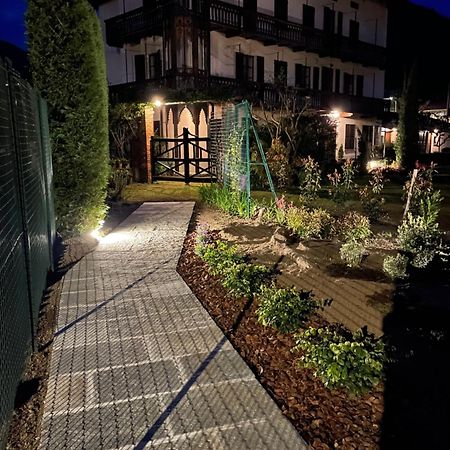 Dimora Fiorita Senior My Holiday Home 瓦拉洛 外观 照片